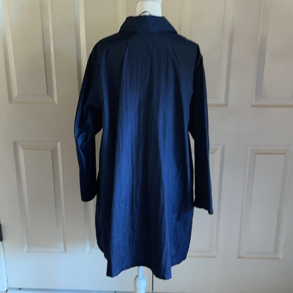 Diane Von Furstenberg Dark Blue Water Resistant Packable Windbreaker - Picture 2 of 8
